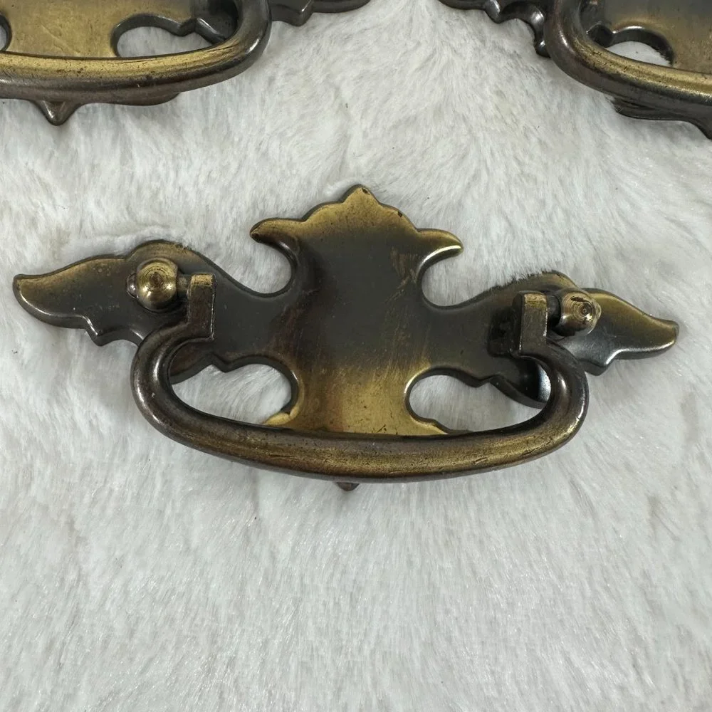 Vintage Brass Dresser Drawer Pulls Handles set of 9 (A7316DC) - Picture 2 of 7